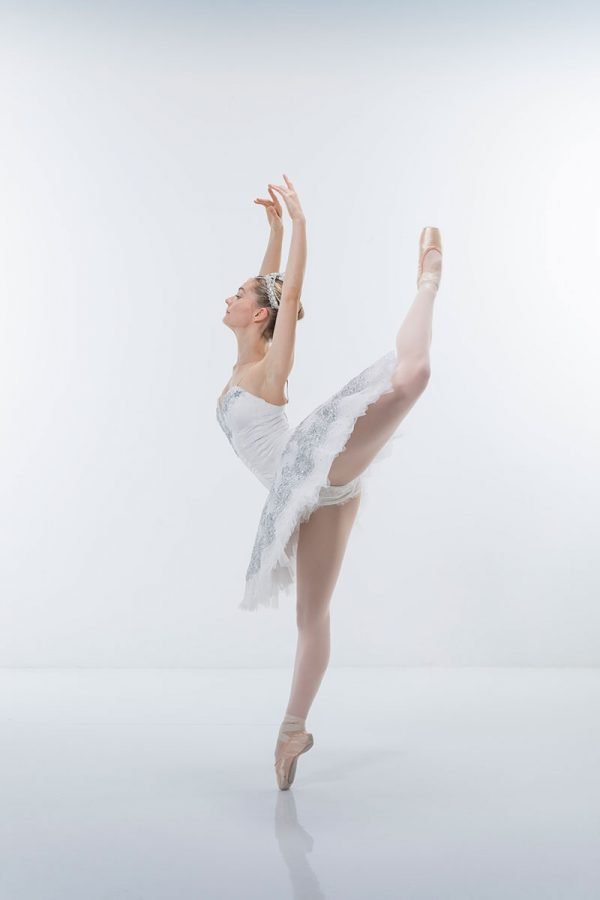 White and silver ​tutu - Image 3